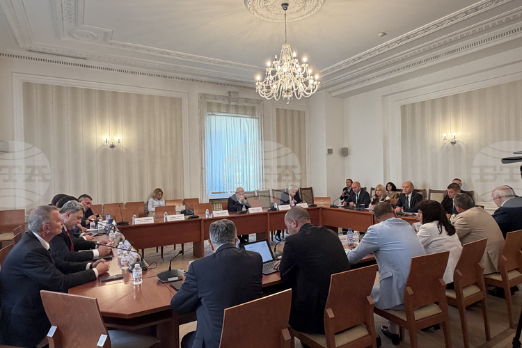 Парламентарната комисия по вътрешна сигурност прие на първо четене издаването на електронна идентичност да бъде безплатно