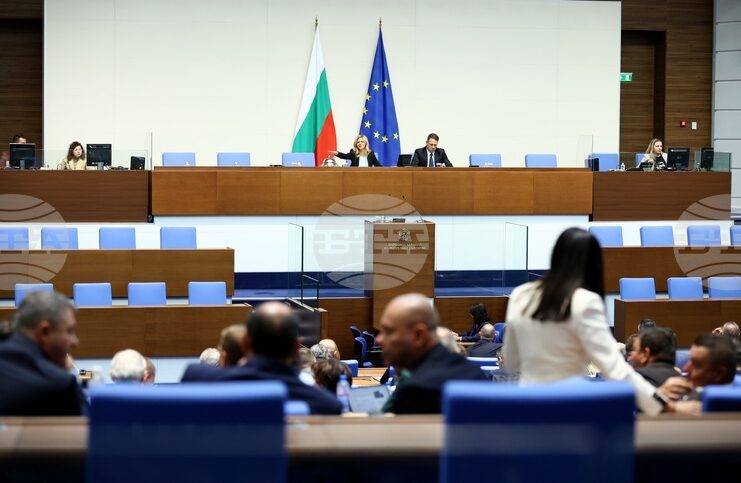 Парламентът обсъжда на първо четене промени в Наказателния кодекс, транспониращи европейска директива