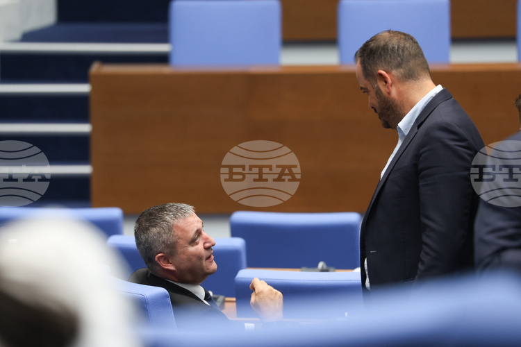 Парламентът отхвърли проект на решение, с който Министерският съвет да поиска изключение от забраната за внос на руски нефтопродукти