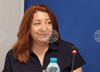 Приемната грижа е много важен момент в процеса на закрила на детето, каза Жаклин Плочева от РД „Социално подпомагане“ в Ямбол