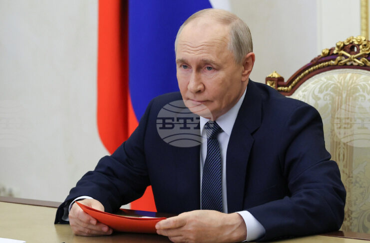 Путин нареди от полунощ днес в продължение на три дни да не се нанасят удари по Киев, обяви Кремъл