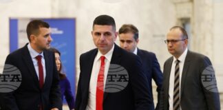 "Демократична България" предлага създаване на временна комисия за установяване на хибридни атаки и саботажи през последните 15 години