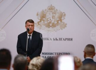 С мерките за дисциплина няма да връщаме инквизицията и макаренковщината в училище, каза министър Георги Вълчев