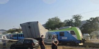 Влак е ударил тир на жп прелез преди гара Враца, движението на влаковете е спряно