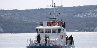 Двамата пострадали моряци при инцидента с корабите в български води бяха докарани във Варна.