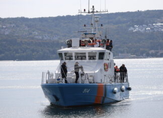 Двамата пострадали моряци при инцидента с корабите в български води бяха докарани във Варна.