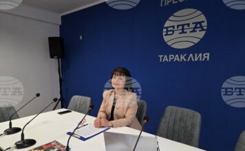 Представяне на октомврийския брой на сп. ЛИК „100 години „Варненско лято“ на музикалната сцена"
                                                                                                Участието във фестивали в България е нова стъпка в творческото развитие на нашите деца, каза Анна Войтович от Тараклия