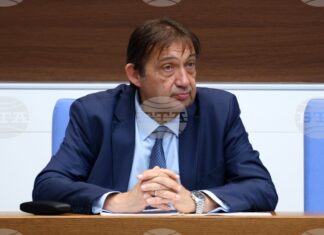 АПИ планира обявяване на обществена поръчка за основен ремонт на тунел „Дупница“ в началото на 2027 г., съобщи регионалният министър