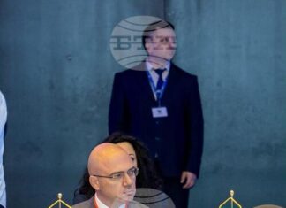 България подготвя ускорен механизъм за инвестиционни проекти в туризма, обяви министър Илин Димитров в Подгорица