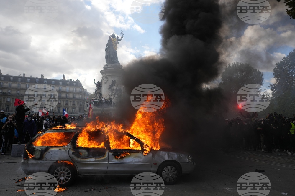 Кадри от протестите, прераснали в насилие в Париж на 17 октомври 2026 г.