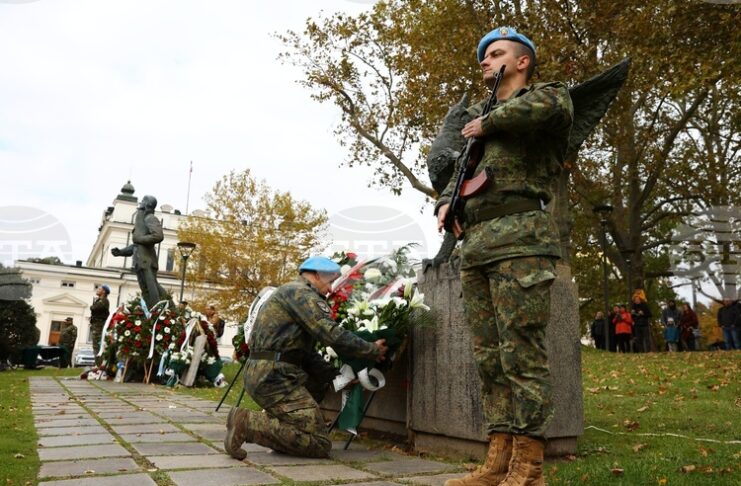 Денят на военния парашутист беше отбелязан с тържествен ритуал в София
