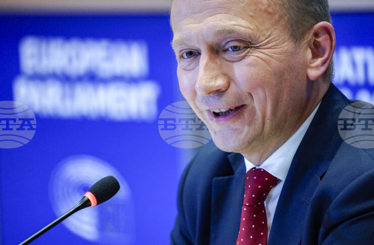 Европейският комисар по бюджета Пьотър Серафин е на двудневно посещение в България днес и утре