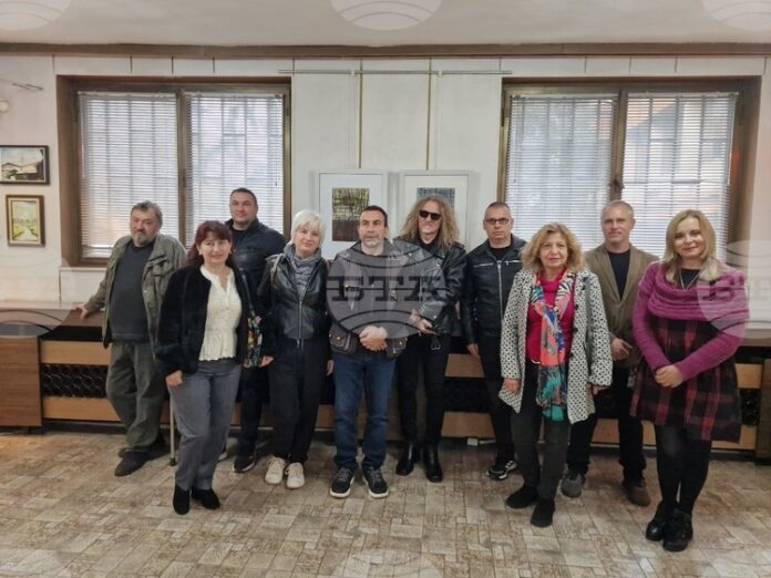 Художници от Търговище показват 40 картини в нова изложба