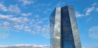 Излишъкът по текущата сметка на еврозоната през август спадна до най-ниското ниво от началото на 2023 г., отчита ЕЦБ