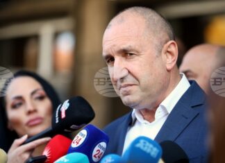ОБНОВЕНА Правителството е решено да запази социалната програма и увеличението на пенсиите и майчинските в бюджета за 2027 г., каза премиерът Румен Радев