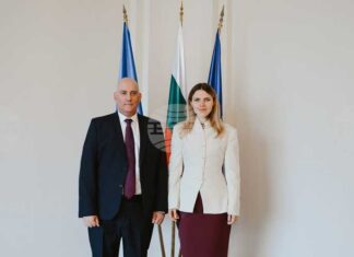 Обстановката в Близкия изток обсъдиха министър Велислава Петрова и посланика на Израел у нас Йосеф Сфари