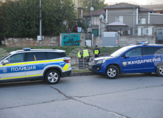 Общо 12 души са задържани при специализирана полицейска операция на територията на Софийска област
