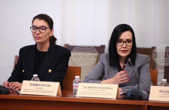 Парламентарната външна комисия обсъди дейността на Регионалния център за опазване Парламентарната външна комисия обсъди дейността на Регионалния център за опазване на нематериалното културно наследство в Югоизточна Европа