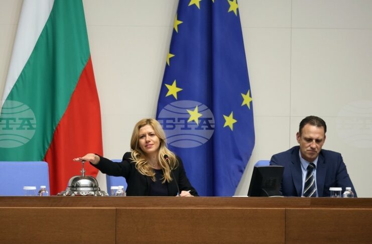 Парламентът обсъжда промени в Закона за държавните резерви и военновременните запаси