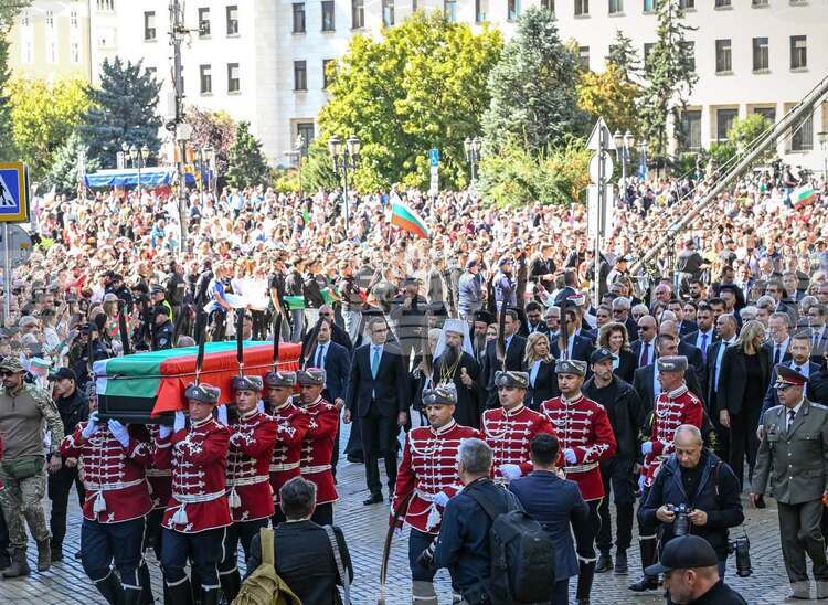 Преди повече от хиляда години цар Самуил защити Средец, а днес Средец го посреща достойно, каза кметът на София Васил Терзиев