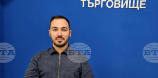 Представяне на октомврийския брой на сп. ЛИК „100 години „Варненско лято“ на музикалната сцена"
                                                                                                Фолклорните фестивали съхраняват традициите и свързват поколенията, каза народният певец Петър Кирилов