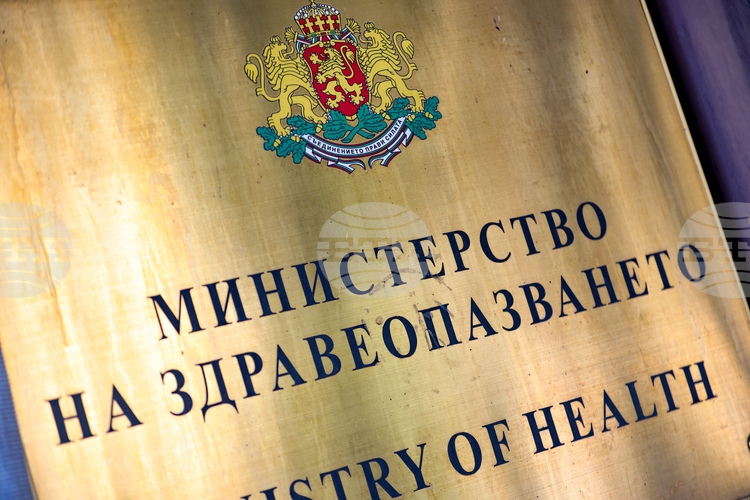 През ноември предстои доставка на 70 хиляди дози противогрипни ваксини за свободния пазар, съобщиха от Министерството на здравеопазването