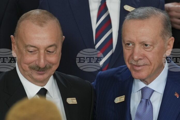 Президентът на Азебрайджан Алиев няма да присъства на срещата Организацията Президентът на Азебрайджан Алиев няма да присъства на срещата Организацията на тюркските държави в Анкара, твърдят азербайджански медии
