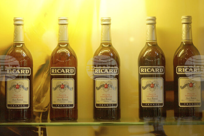 Продажбите на „Перно Рикар“ спадат по-малко от очакваното през първото тримесечие, компанията е предпазливо оптимистична за Китай