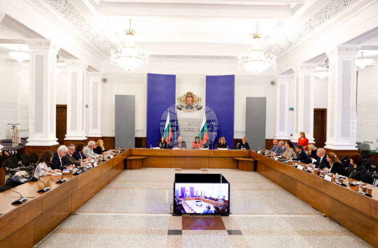 Работодателите подкрепиха по принцип, синдикатите - под условие, проект за промени в попечителските и консултативните съвети