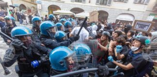 Сблъсъци избухнаха между протестиращи и полиция в Милано за втори пореден ден