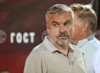 Турският Трабзонспор ще отправи оферта до Манчестър Юнайтед за откупуването на вратаря Андре Онана след настояване на треньора Томас Райс