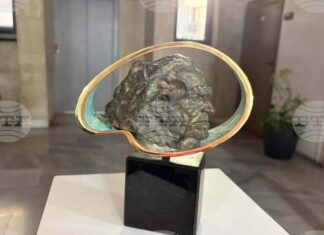В Казанлък учредяват награда на името на Дечко Узунов, ще бъде издигнат паметник на художника