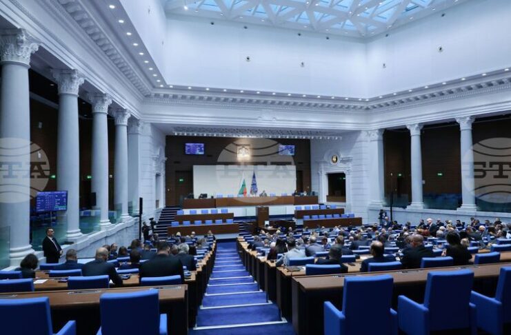 В парламента започна изслушване на премиера и министри заради атаките в Черно море, отхвърлени бяха предложения на опозицията за изслушване по други теми