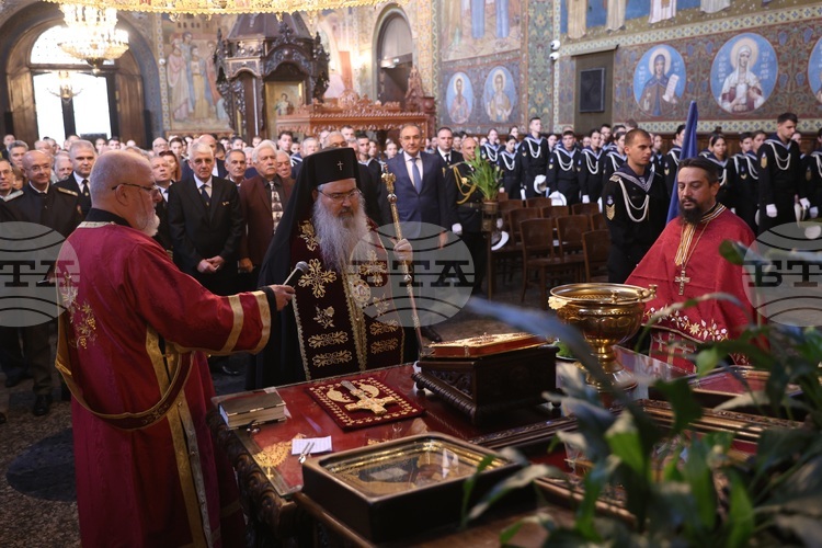 Варненският и Великопреславски митрополит Йоан отслужи тържествен молебен за 145-годишнината на Висшето военноморско училище „Никола Й. Вапцаров“
