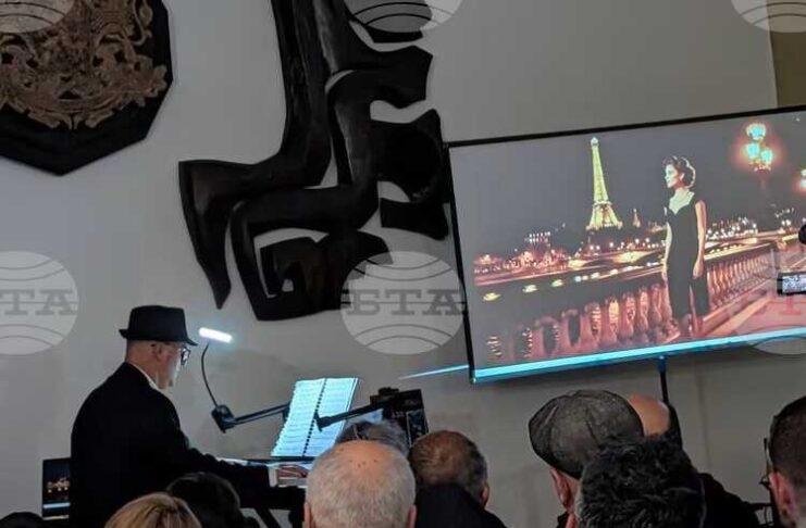 Вечер, посветена на филмовата музика, фотографията и красотата на България, подари на съгражданите си от Омуртаг творецът Боян Балев